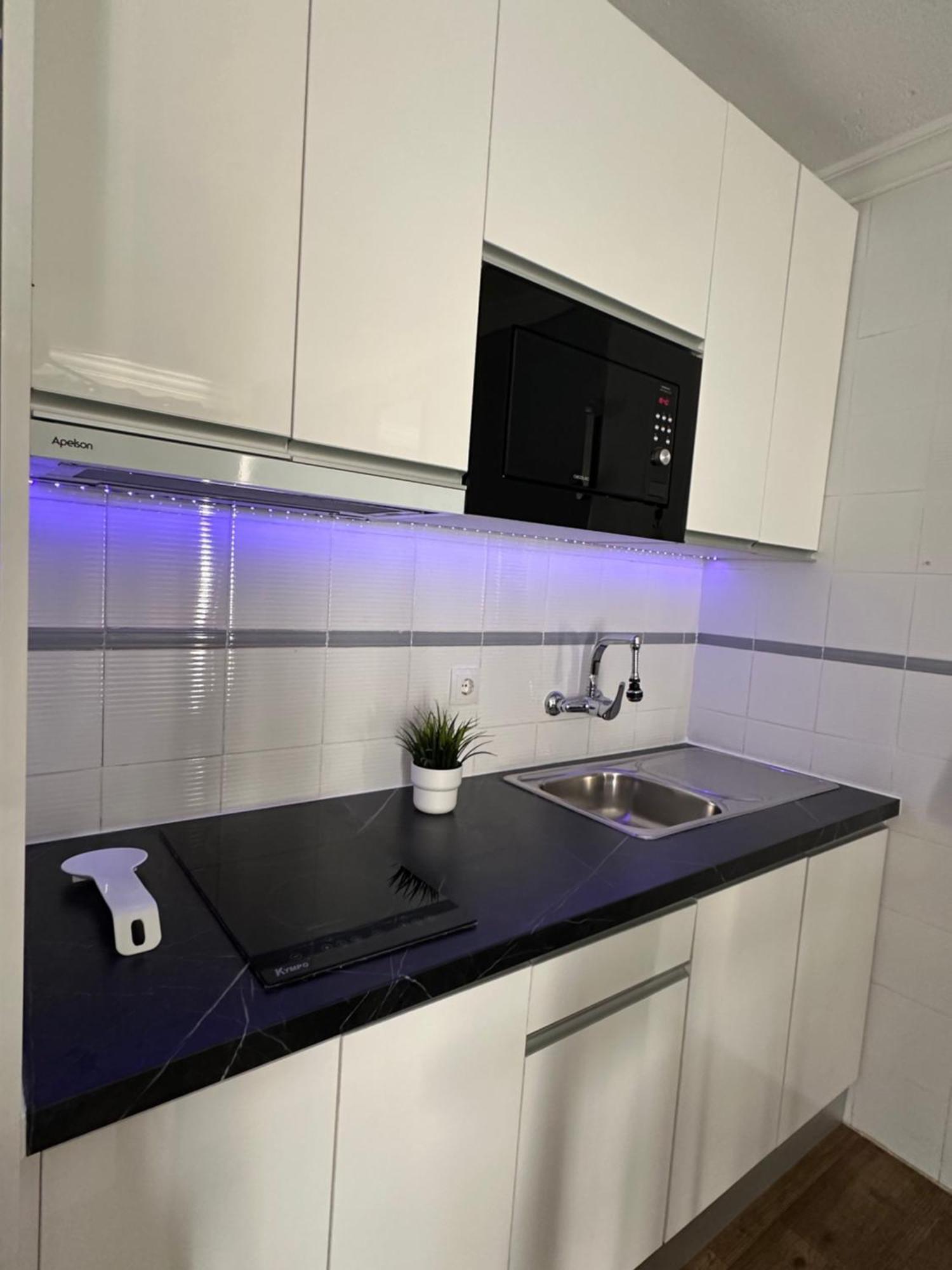Beach House San Bartolome Bagian luar foto