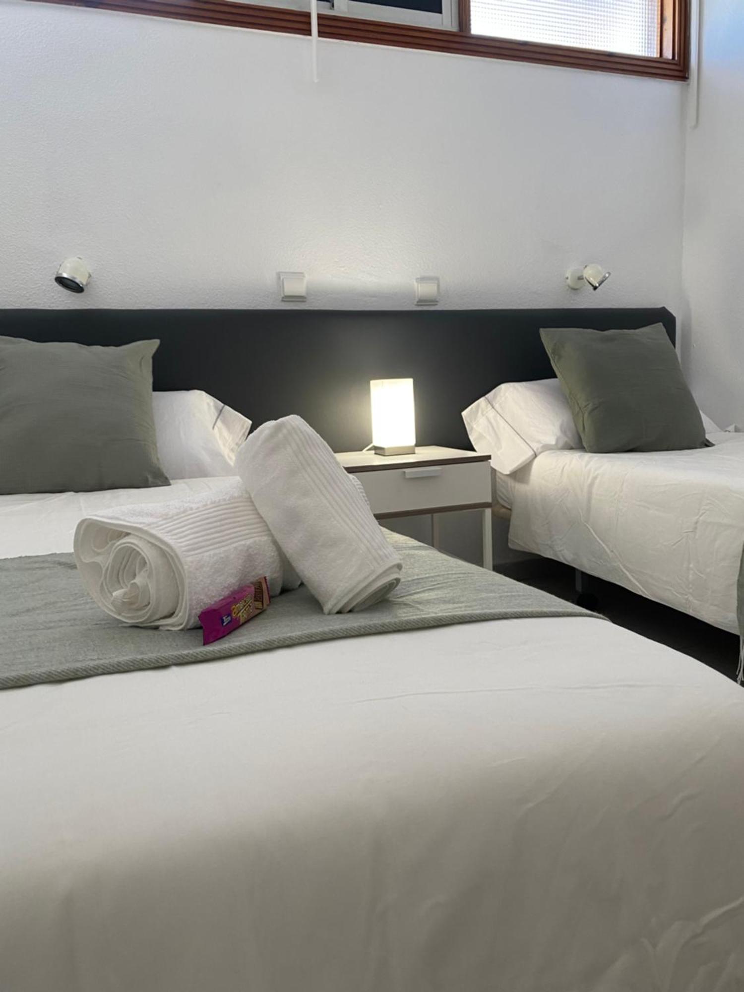 Beach House San Bartolome Bagian luar foto