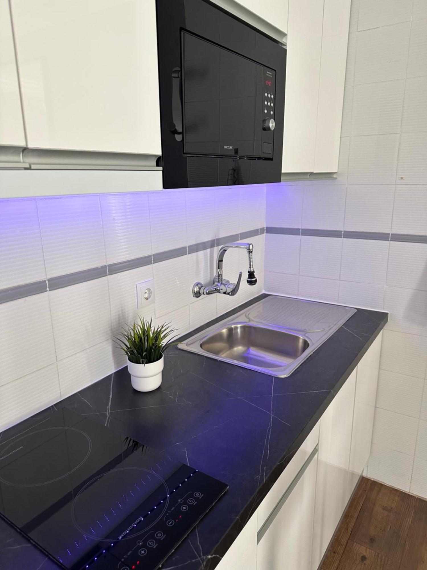 Beach House San Bartolome Bagian luar foto